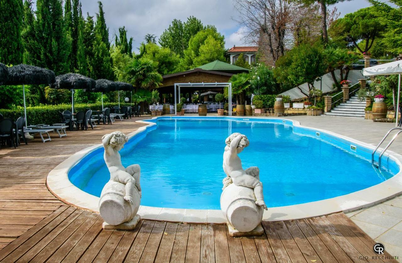 Al Focolare Di Bacco Hotel *